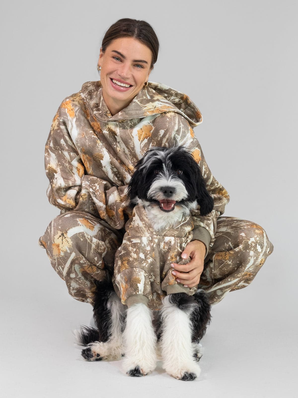 Comfrt Minimalist Paw Hoodie review